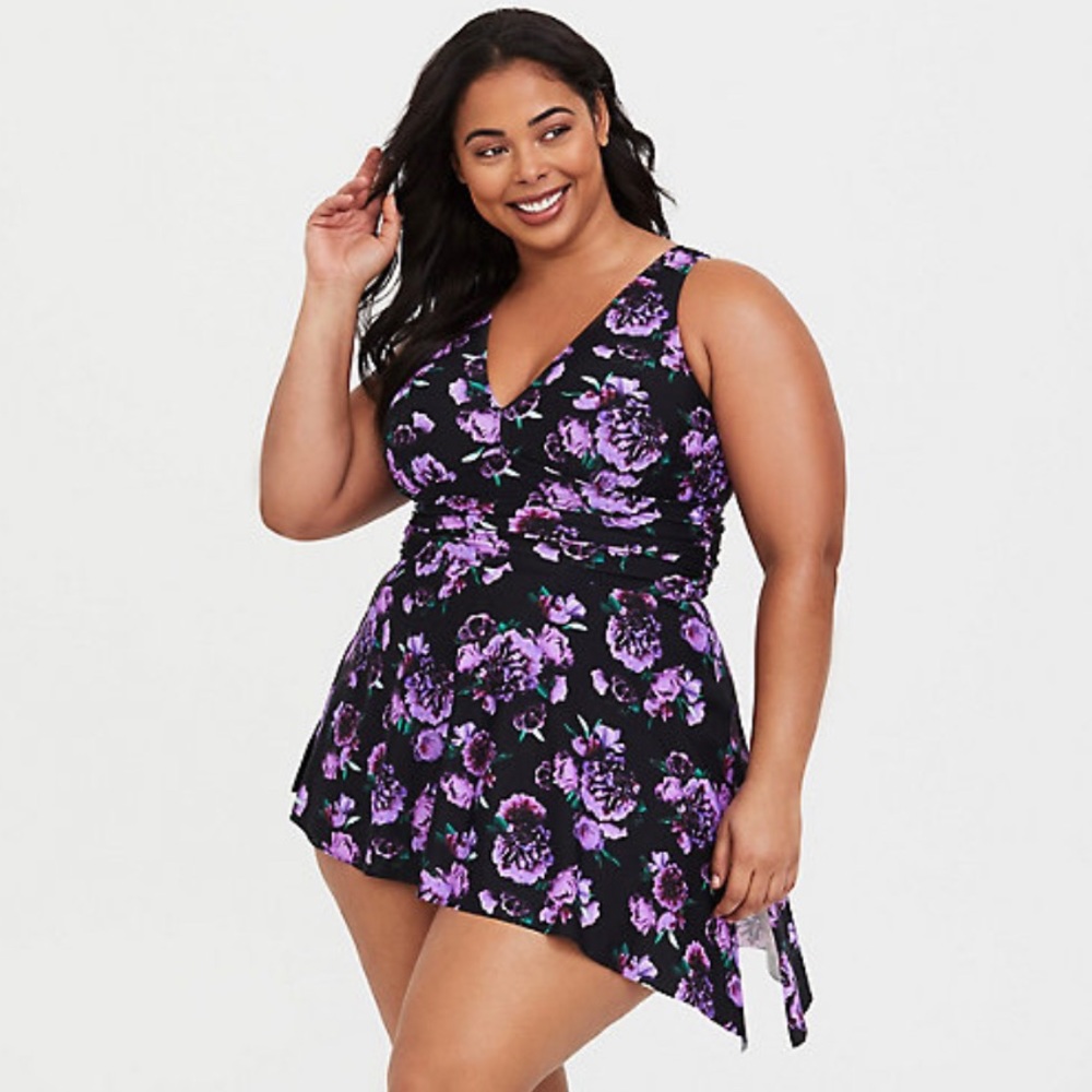 TORRID Size 3 BLACK FLORAL ASYMMETRICAL SWIMSUIT